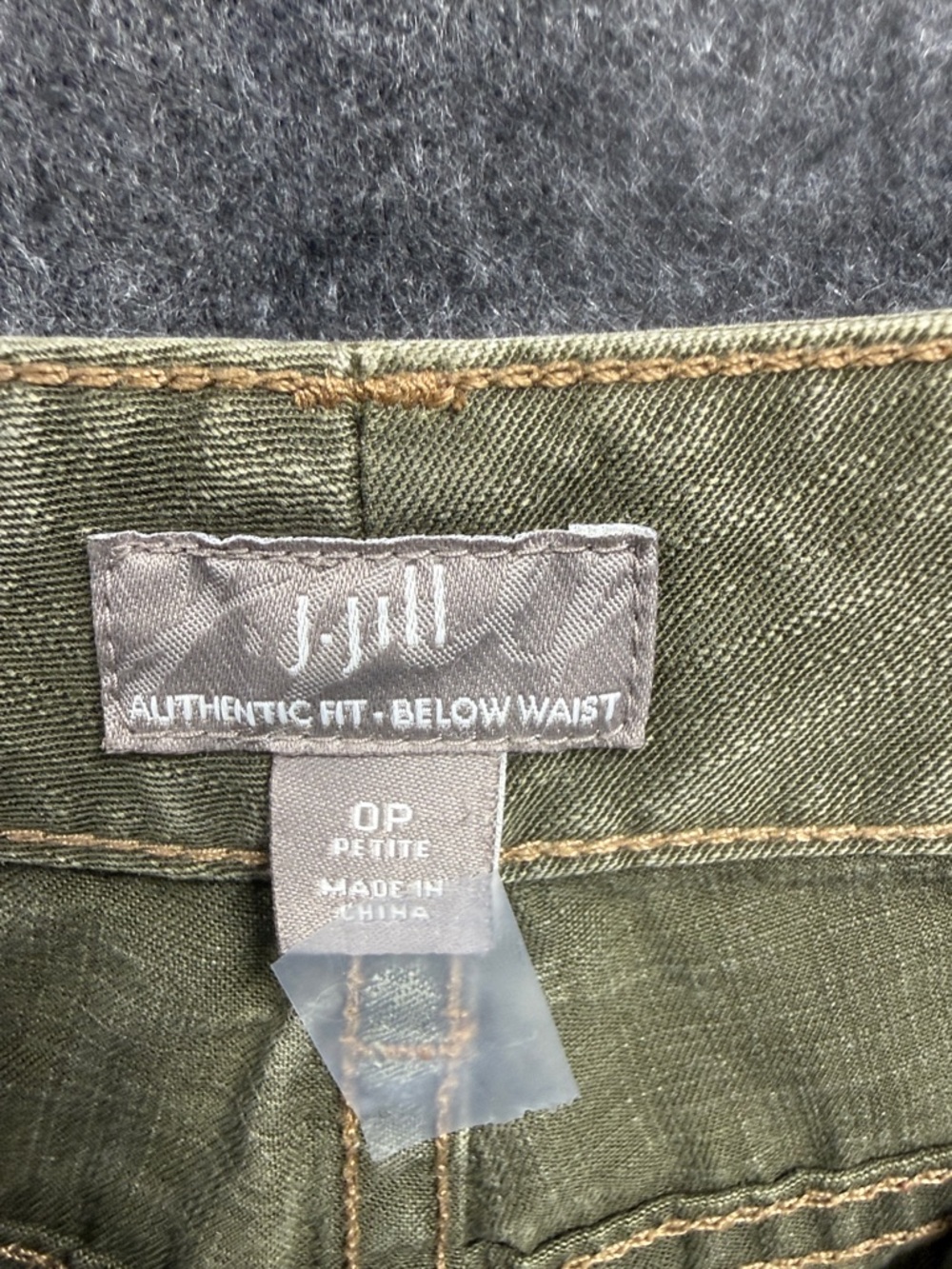 J. Jill Olive Green Below-Waist Casual Pants - Picture 2 of 8